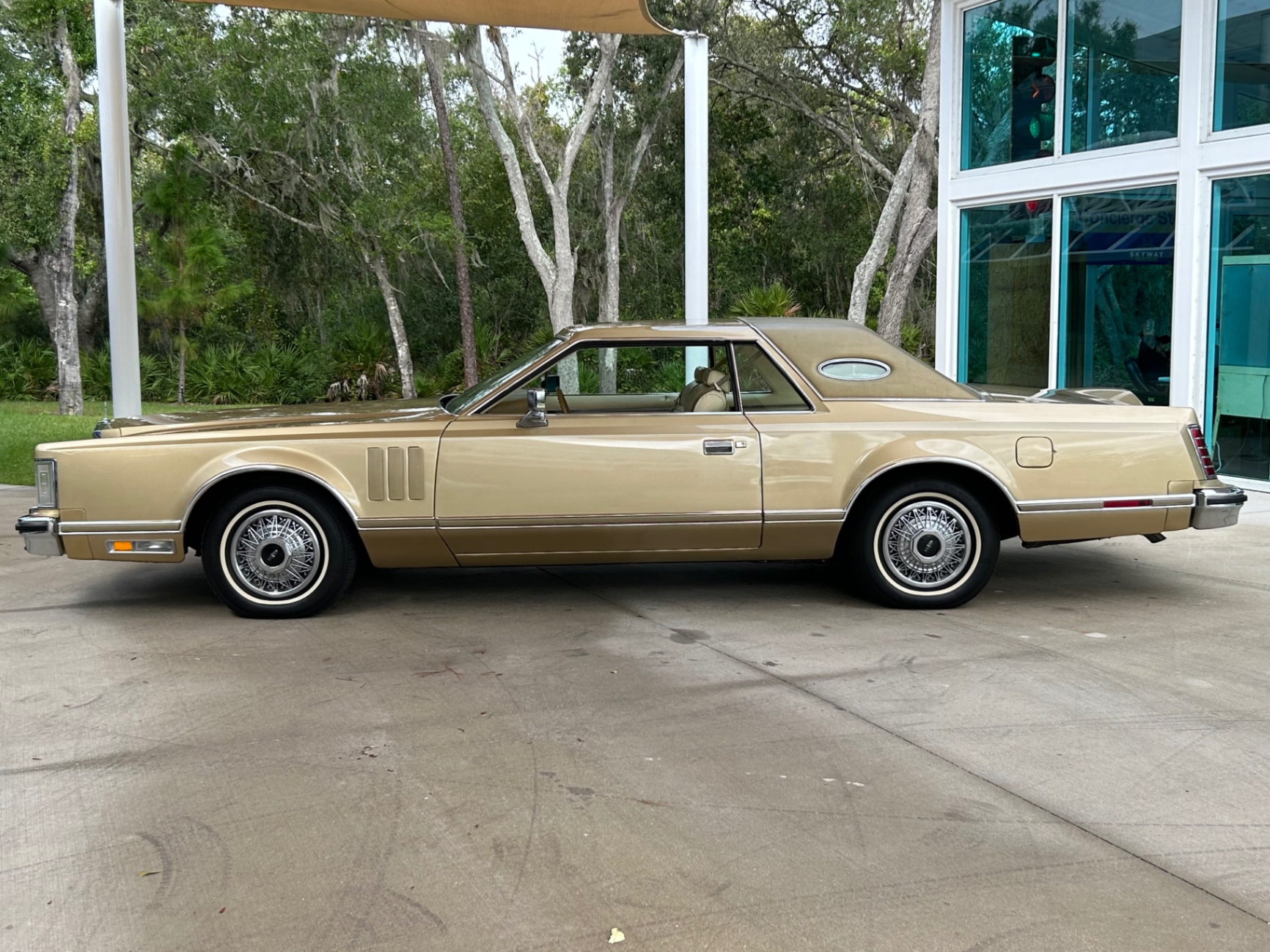 1979 Lincoln Mark V